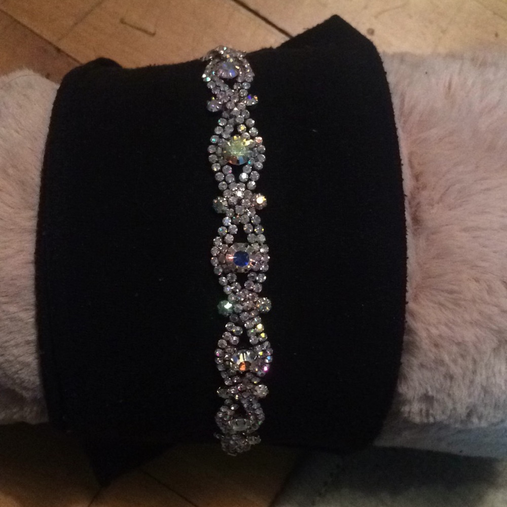 Rhinestone fashion bracelet